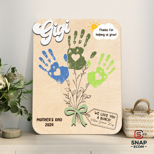 Personalized Mom Handprint 8