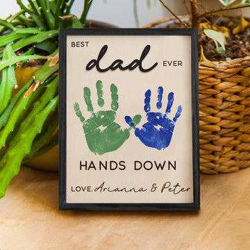 Father Hand Sign - DD50
